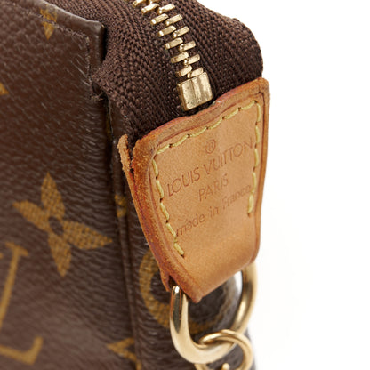 Louis Vuitton Monogram Mini Pochette Accessories 7 of 10