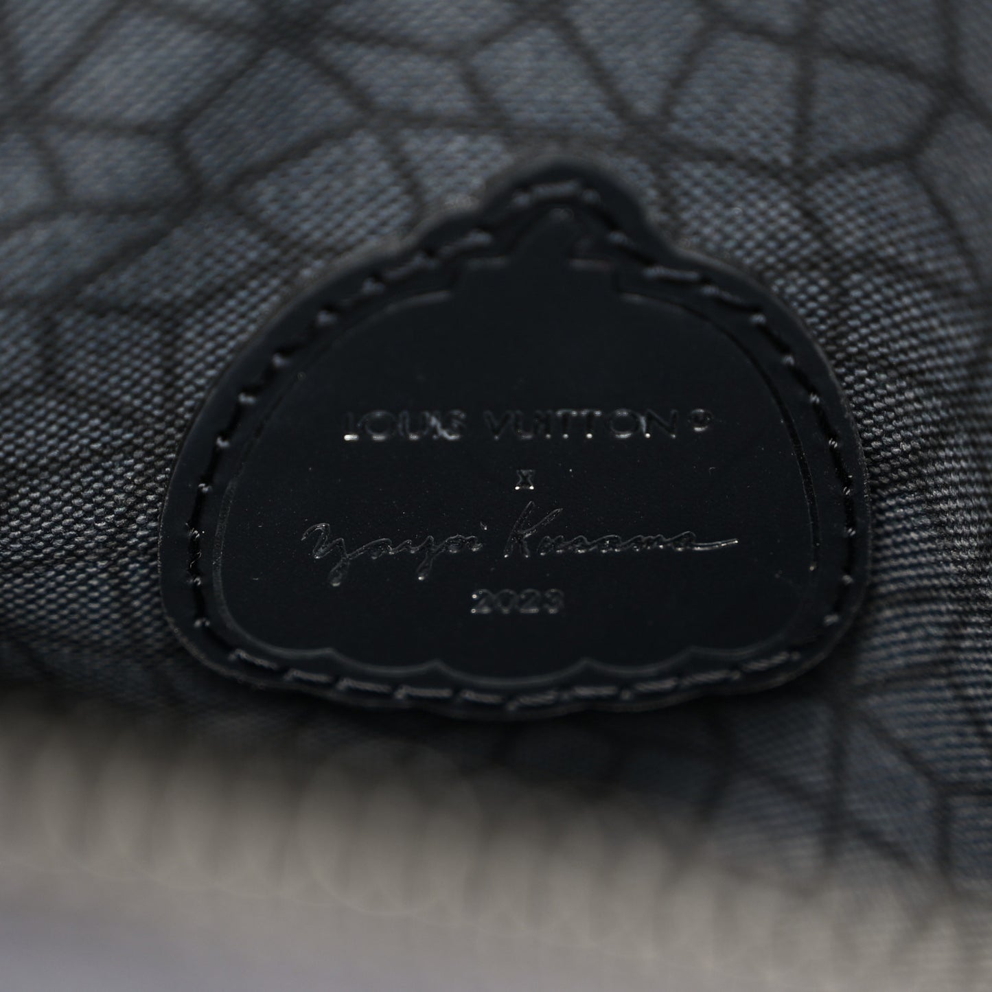 LV X YK Monogram Eclipse Reverse Pumpkin Keepall Bandouliere 25 Multicolor