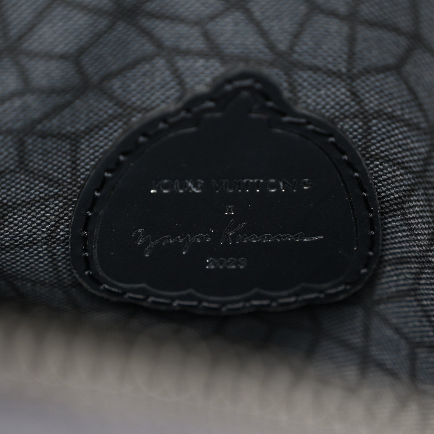 Louis Vuitton LV X YK Monogram Eclipse Reverse Pumpkin Keepall Bandouliere 25 Multicolor 6 of 9