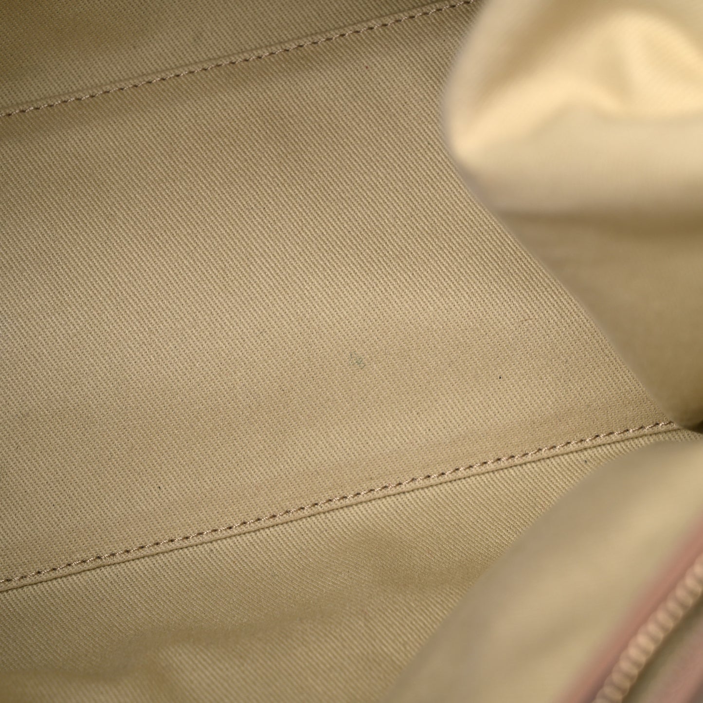 Vitello Rockstud Dome Shopper Soft Noisette