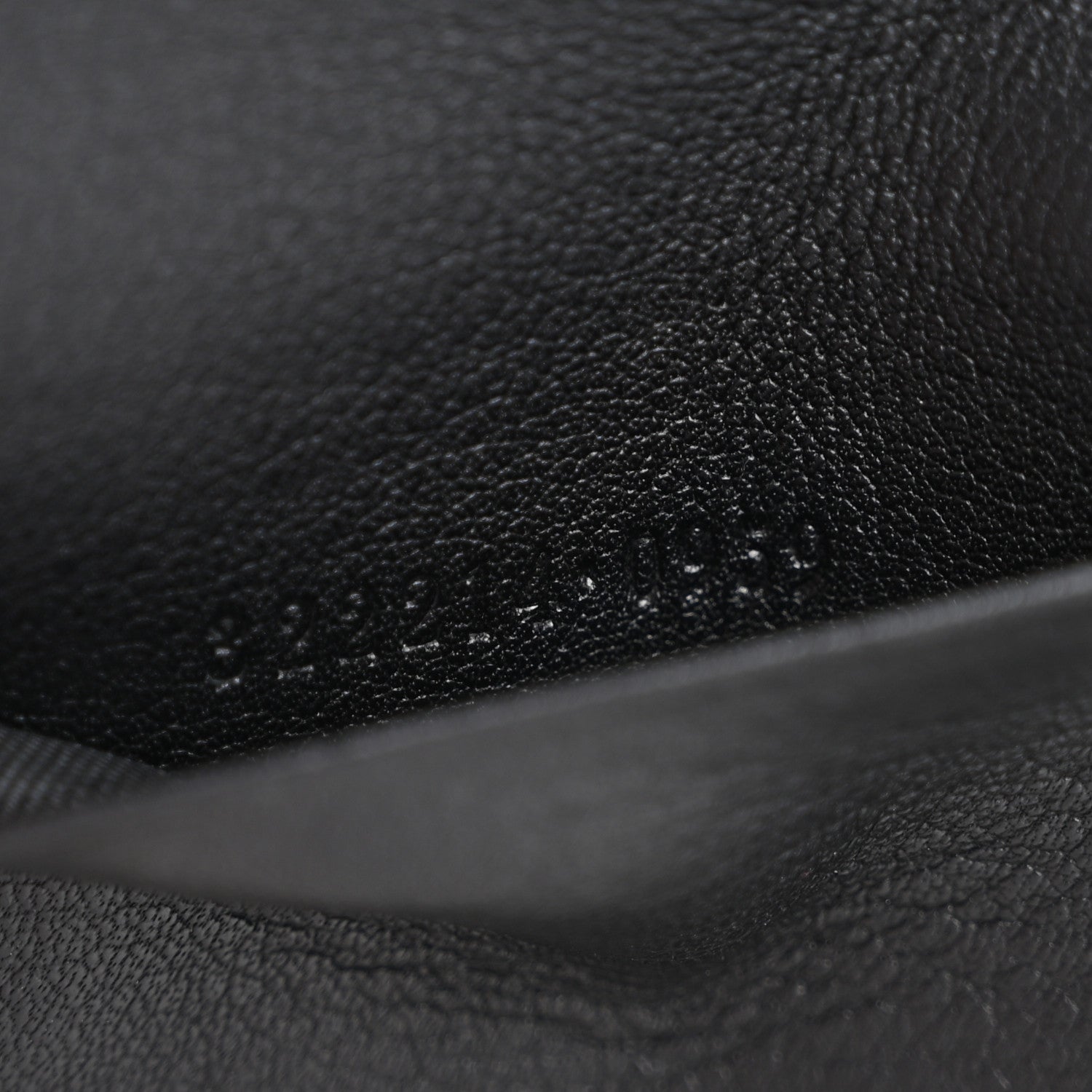 Gucci Microguccissima Zip Around Key Case  Black 7 of 9