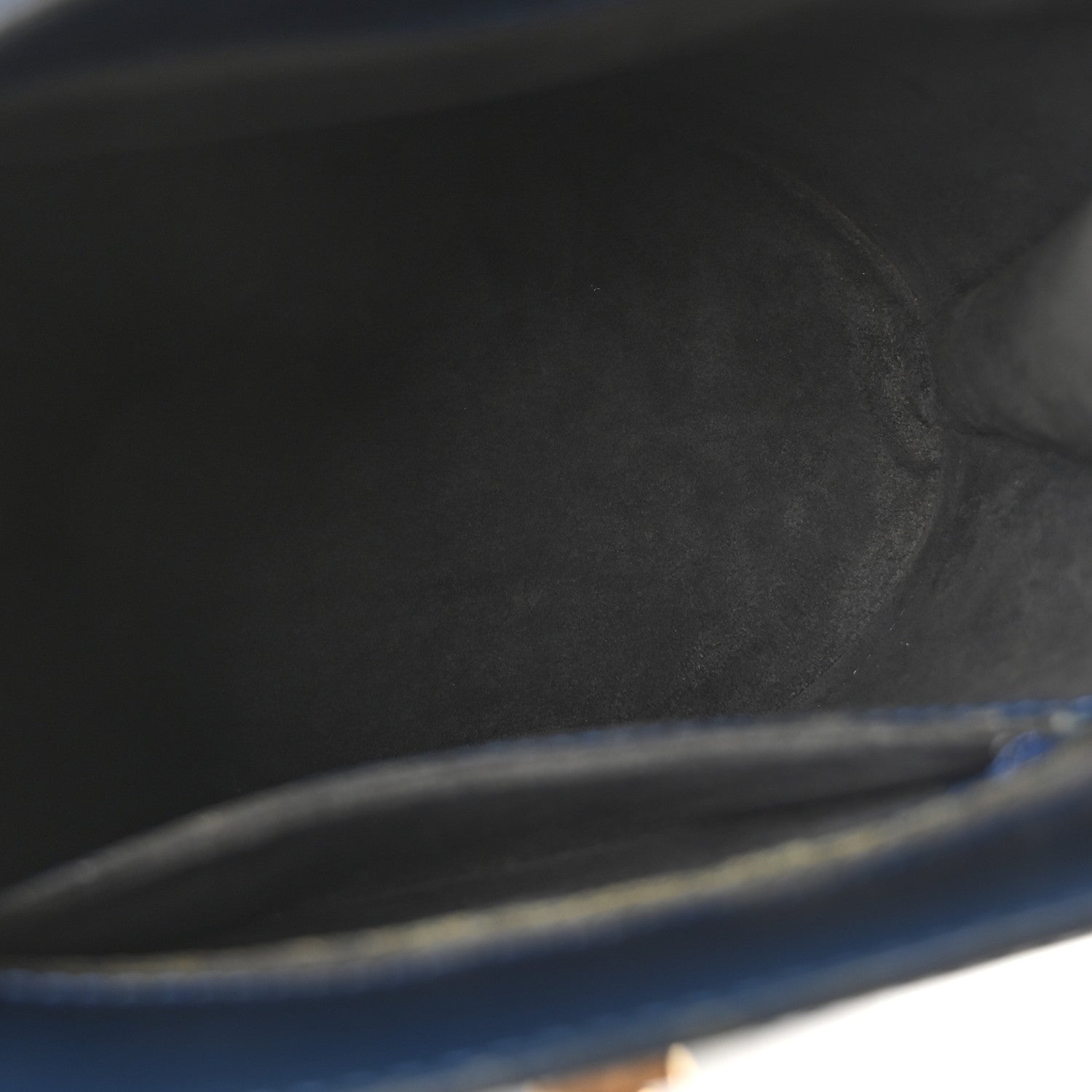 Louis Vuitton Epi Cluny Toledo 5 of 10