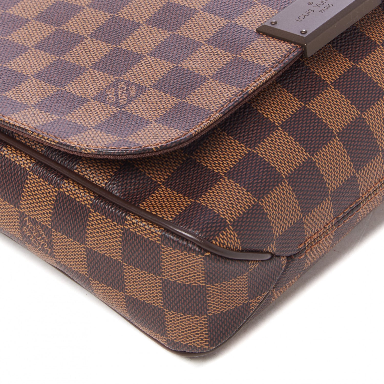 Louis Vuitton Damier Ebene District PM 6 of 8