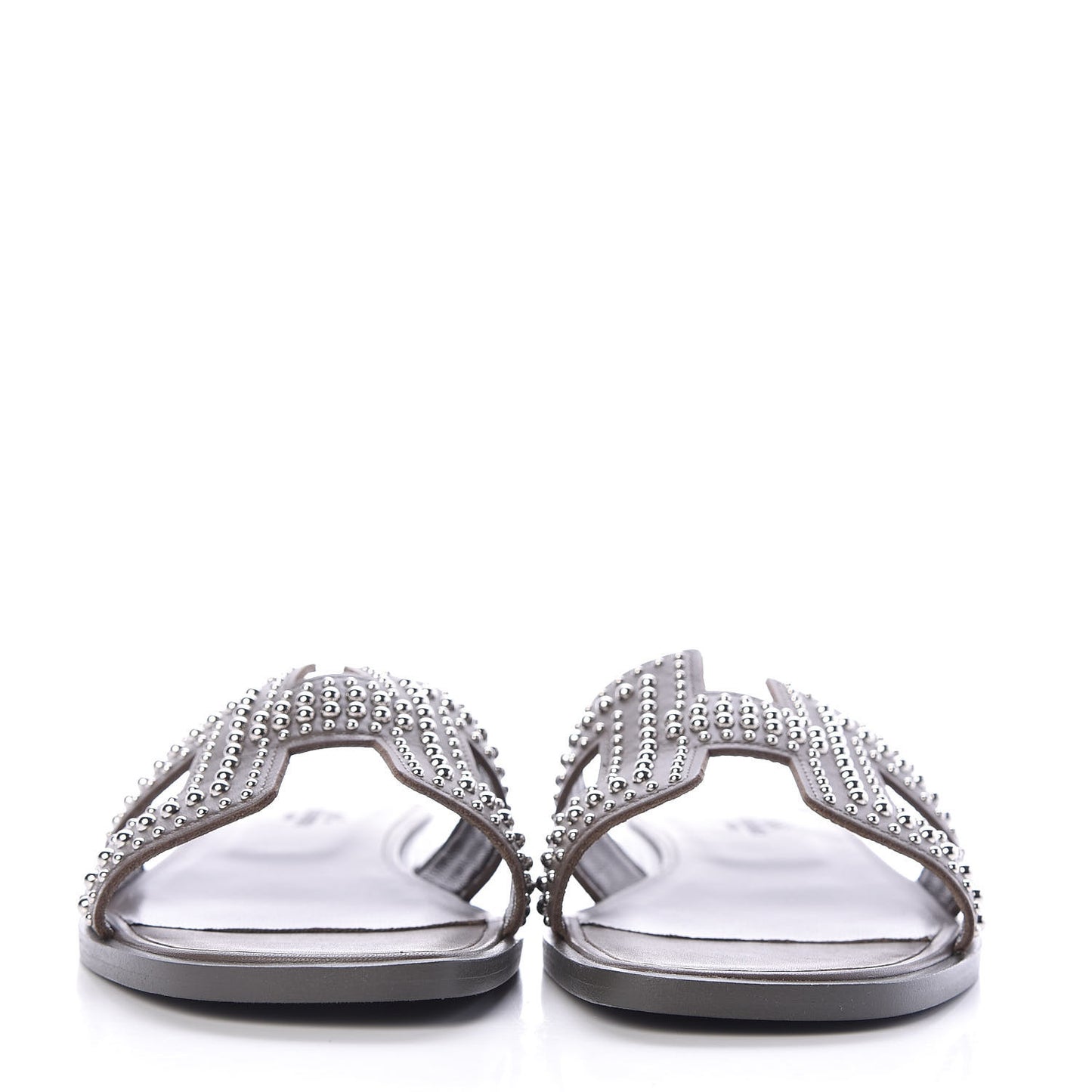 Calfskin Studded Oran Sandals 38 Gris Galet