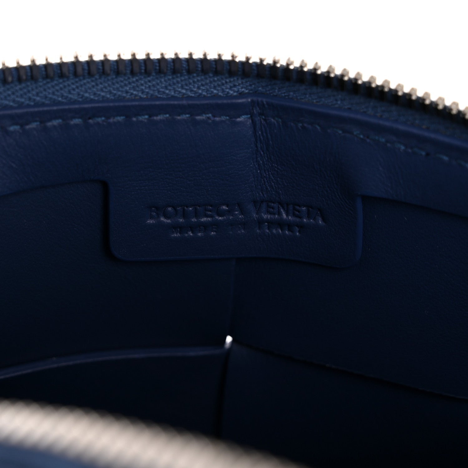 Bottega Veneta Lambskin Maxi Intrecciato Cassette Camera Bag Cruise 6 of 14