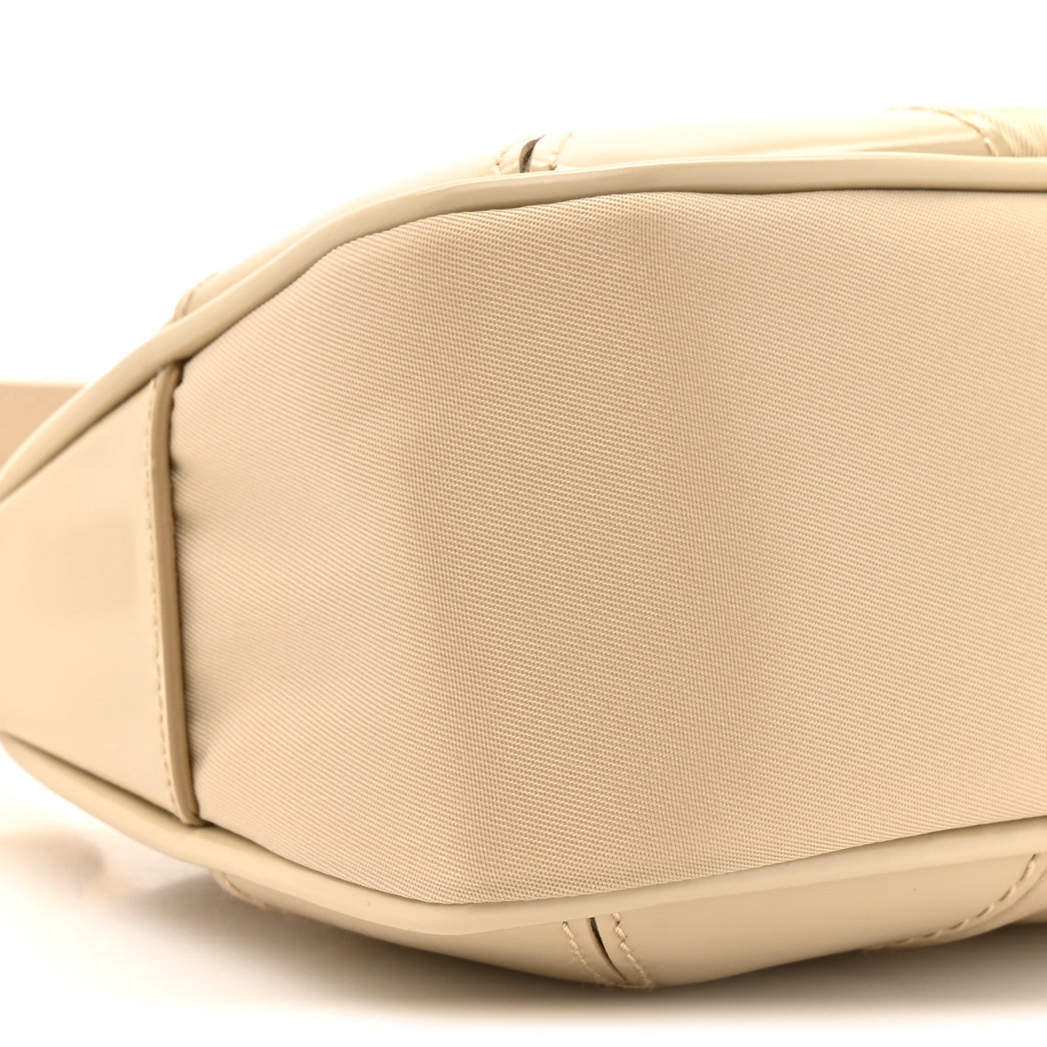 Prada Re-Nylon Spazzolato Re-Edition 2002 Shoulder Bag Deserto 9 of 9