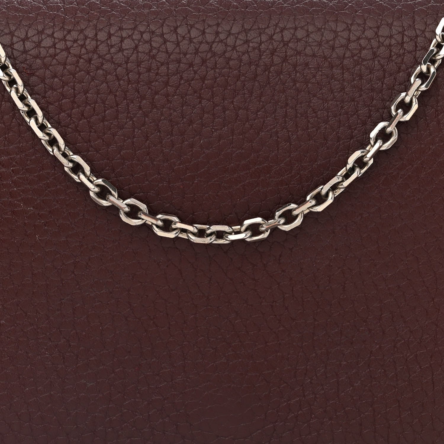 Valentino Garavani Pebbled Calfskin Rockstud Wallet on Chain Rubin 7 of 12