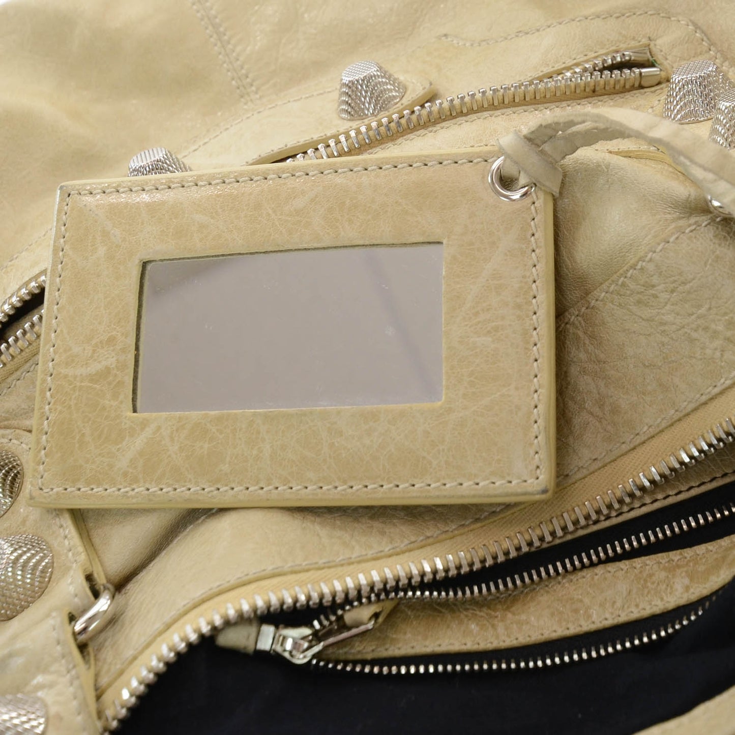 Agneau Giant 21 Silver Hardware Work Praline