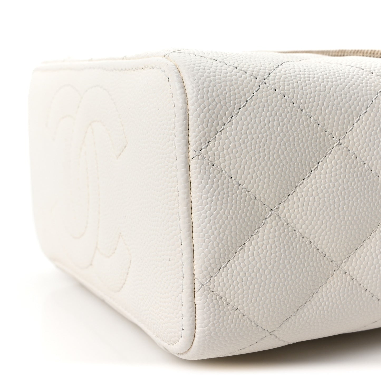 Caviar Quilted Small Vanity Case With Chain White
