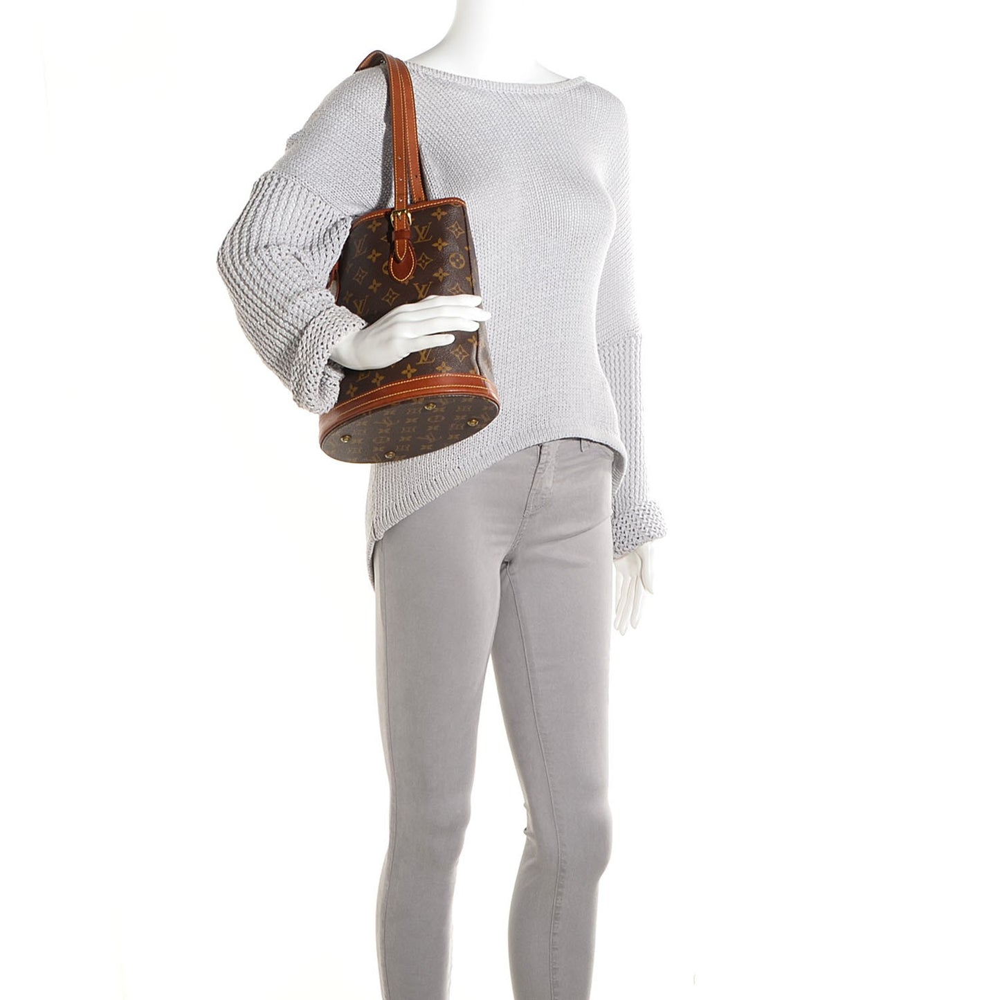 Monogram Petit Bucket 23