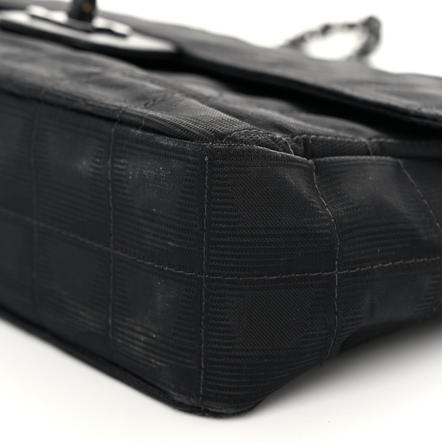 Nylon Medium Travel Flap Black