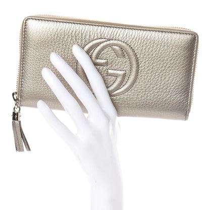 Gucci Metallic Pebbled Calfskin Soho Zip Around Wallet Golden Beige 2 of 8