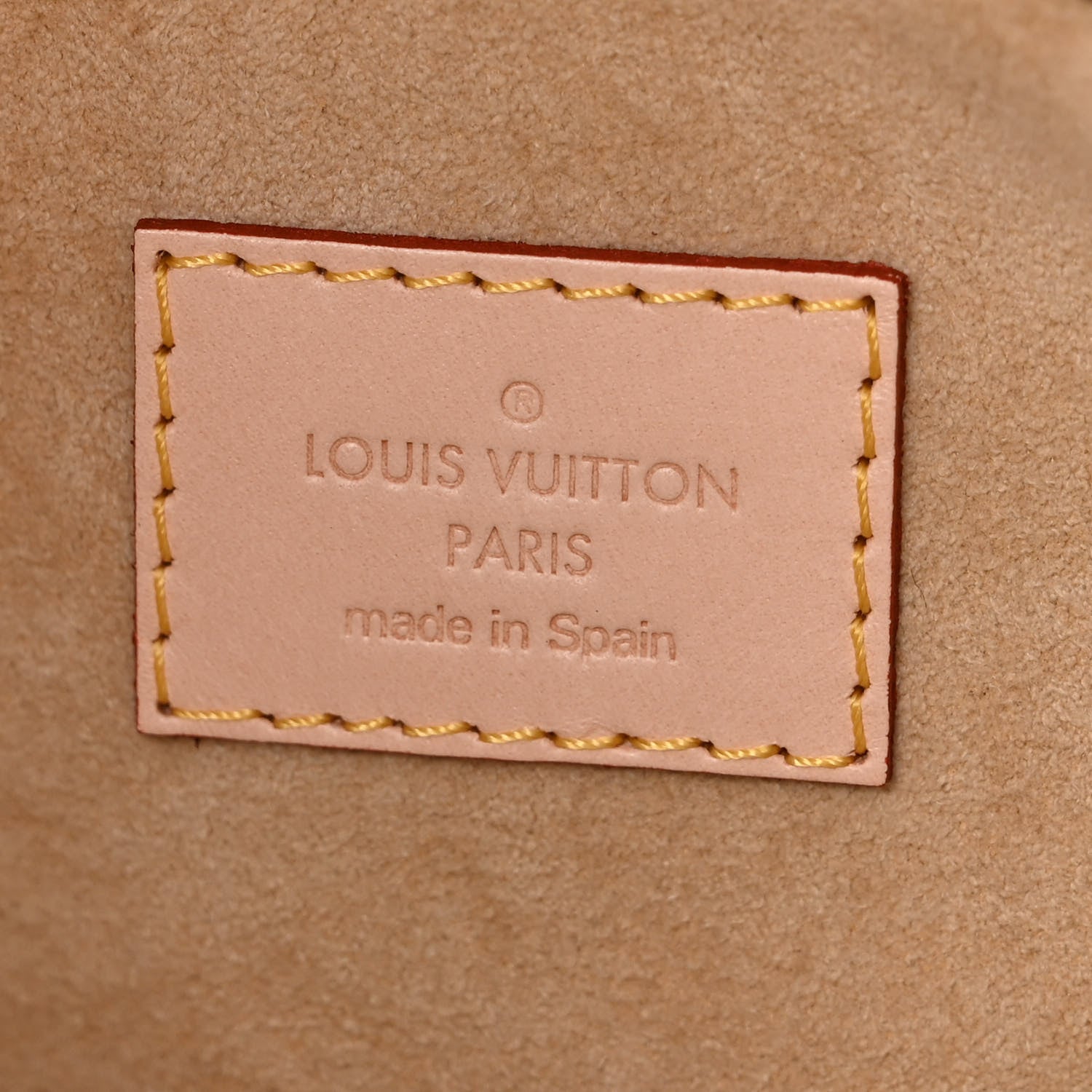 Louis Vuitton Monogram Artsy MM 6 of 10