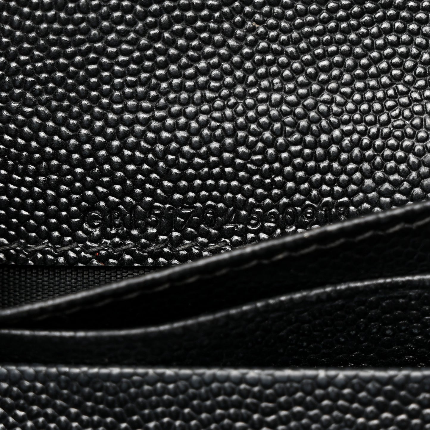 Grain De Poudre Matelasse Chevron Monogram Zipped Card Case Black