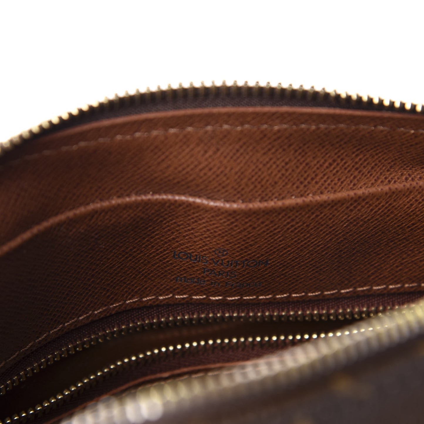 Monogram Nil 28