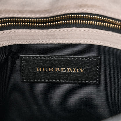 Burberry Signature Grain Medium Mildenhall Crossbody Bag Pale Grey 6 of 9