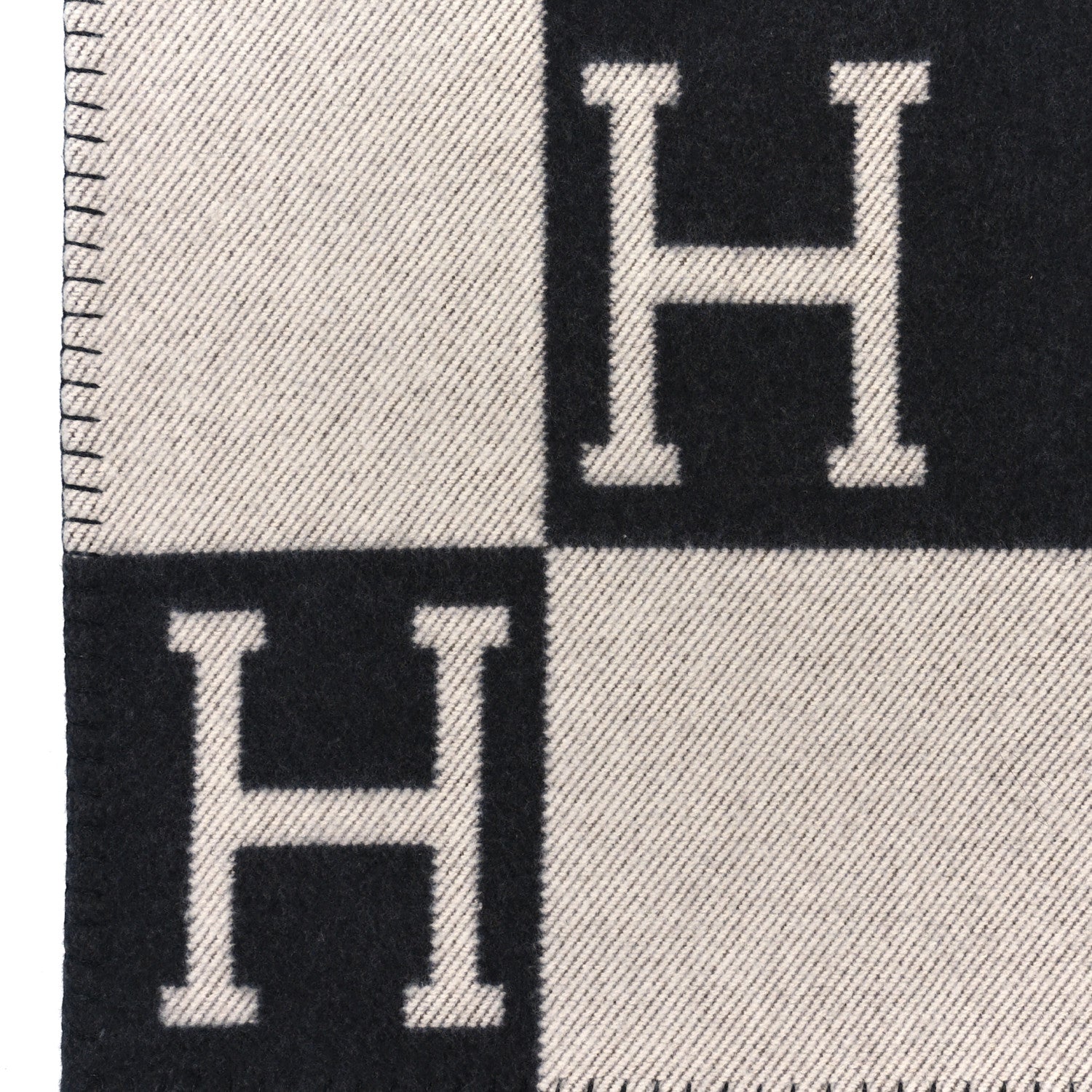 Hermes Wool Cashmere Signature Avalon Blanket Ecru Gris Fonce 4 of 5