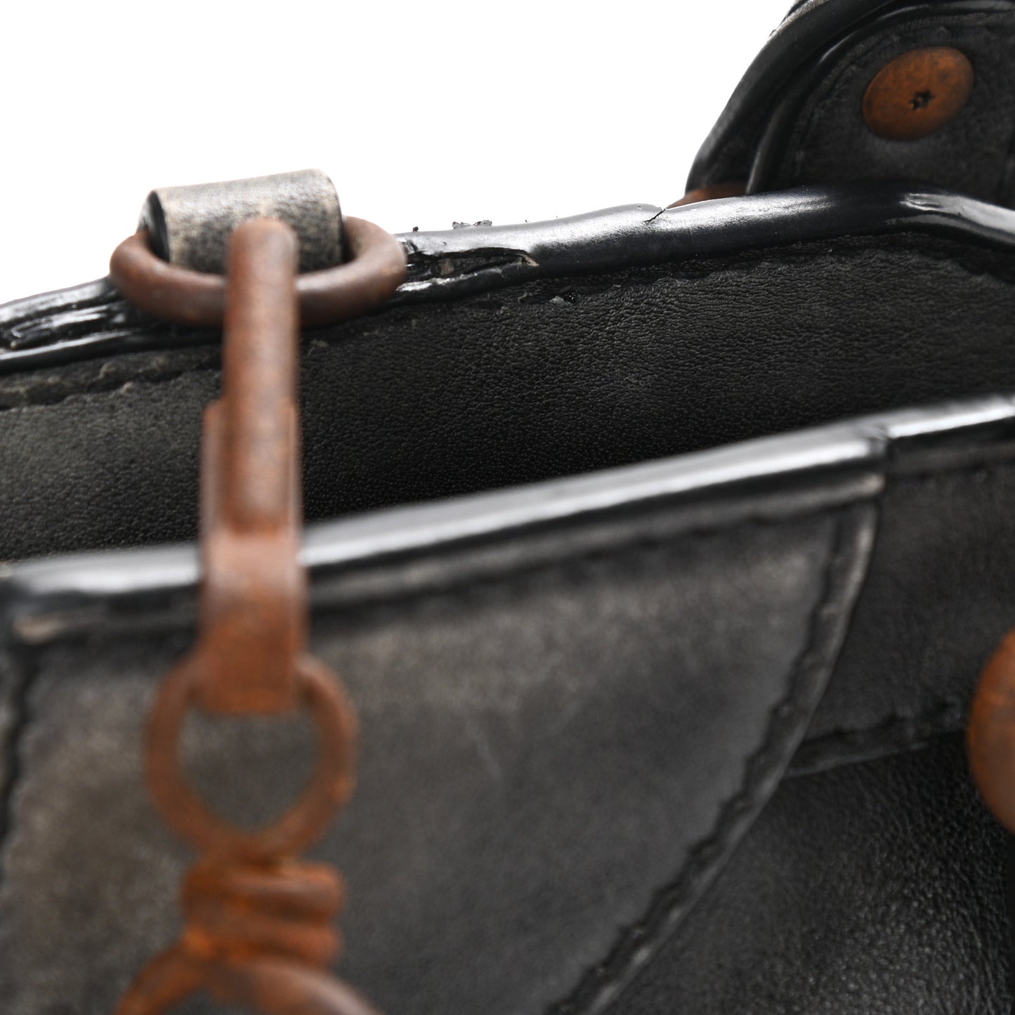 Used Calfskin Rust Hardware Neo Classic City Black