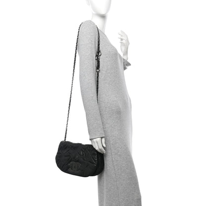 Chanel Iridescent Calfskin Glint Flap Black 2 of 12