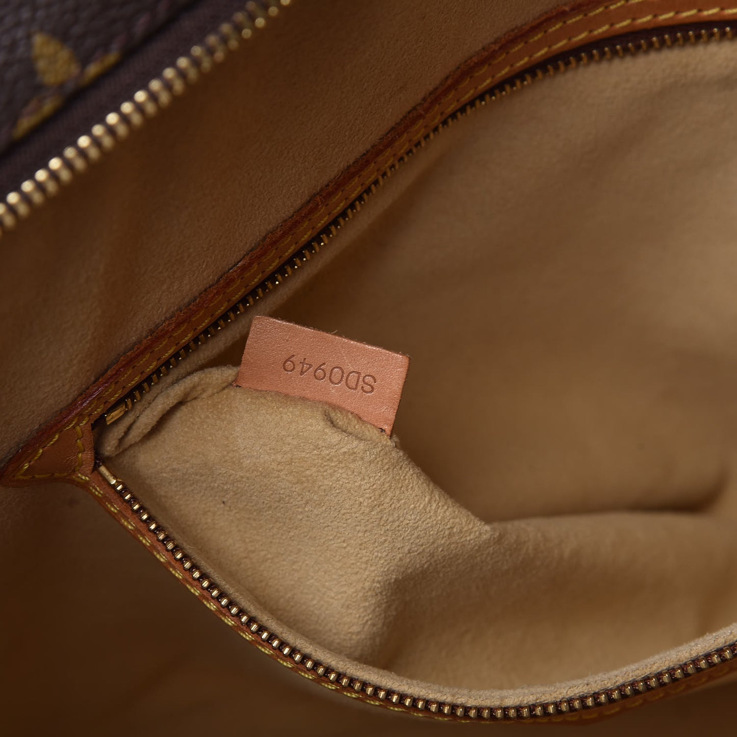 Monogram Babylone