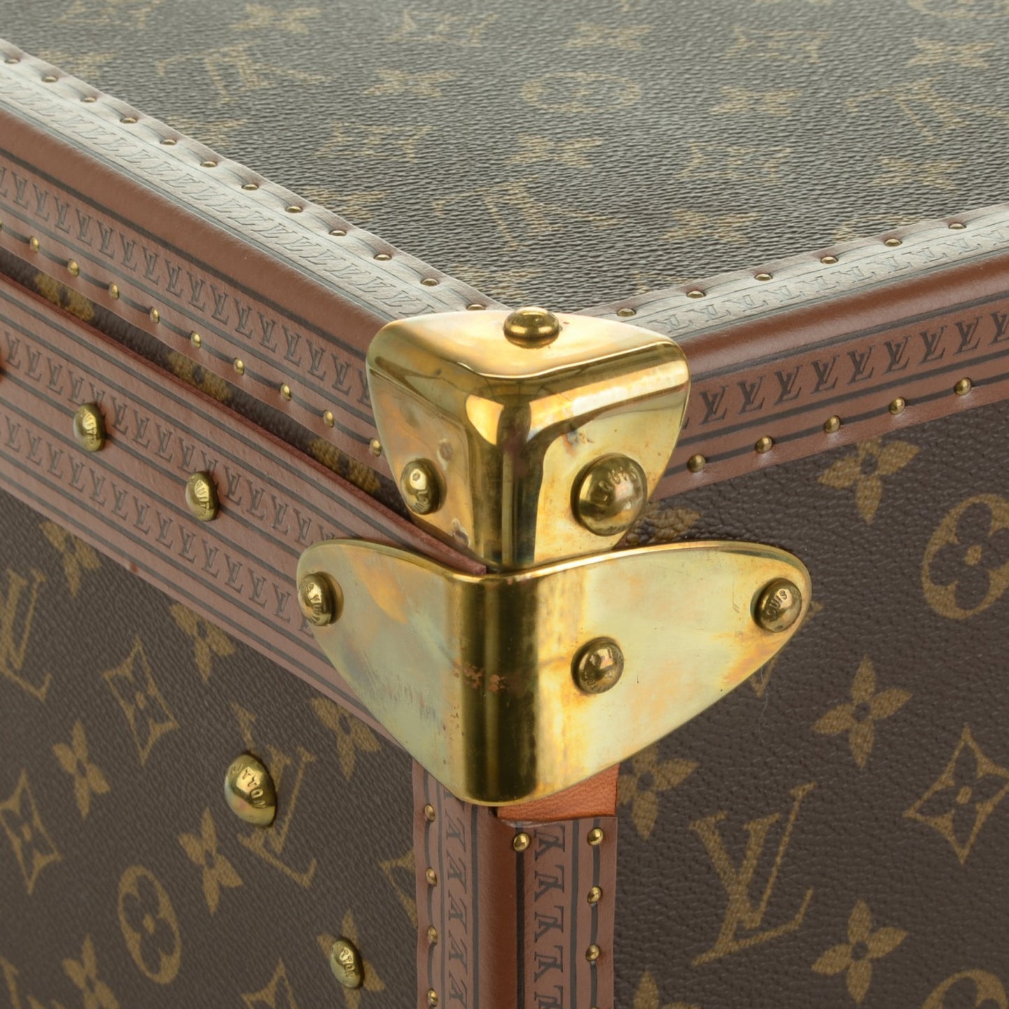 Monogram Alzer 65