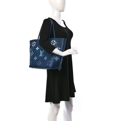 Louis Vuitton Empreinte Monogram Giant Neverfull MM Degrade Bleu 3 of 10