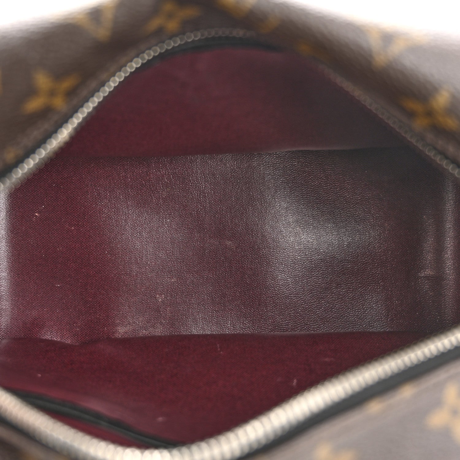 Louis Vuitton Monogram Macassar Toiletry Kit 5 of 9