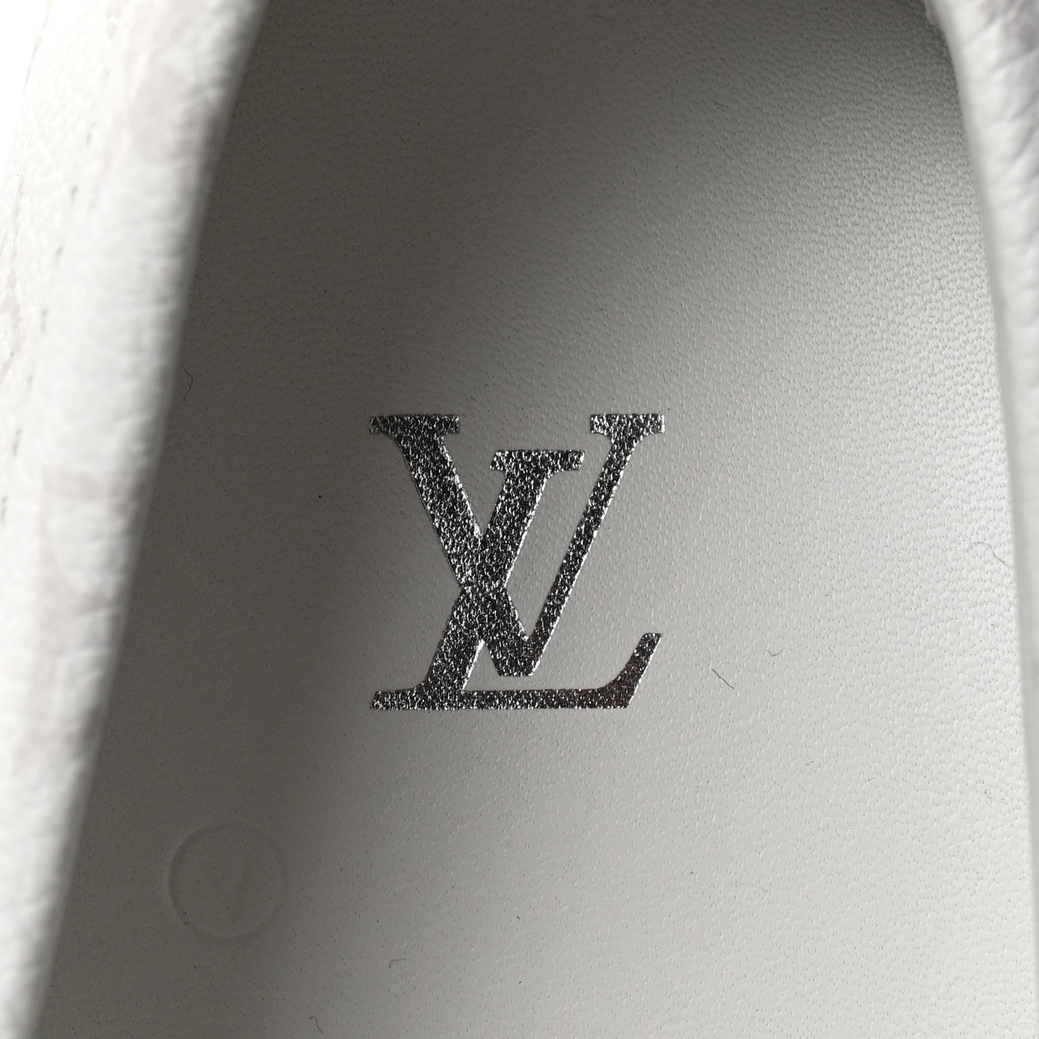 Louis Vuitton Monogram LV Driver Moccasin Loafers 7.5 White 8 of 9