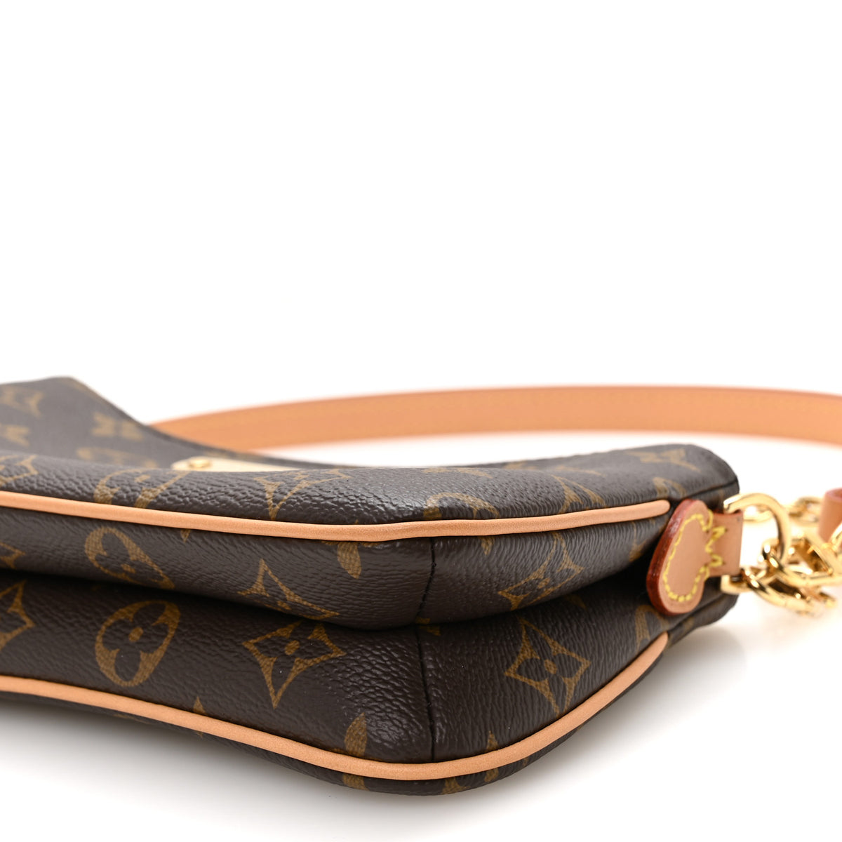 Monogram Liv Pochette