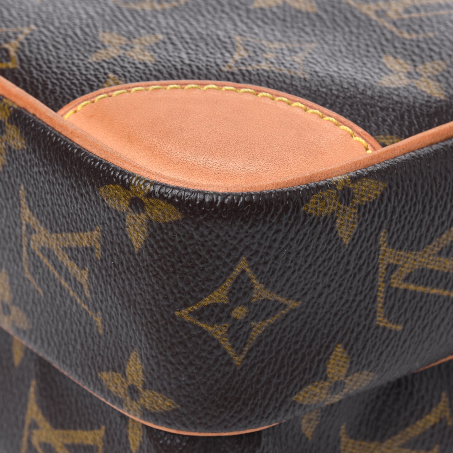 Monogram Amazone