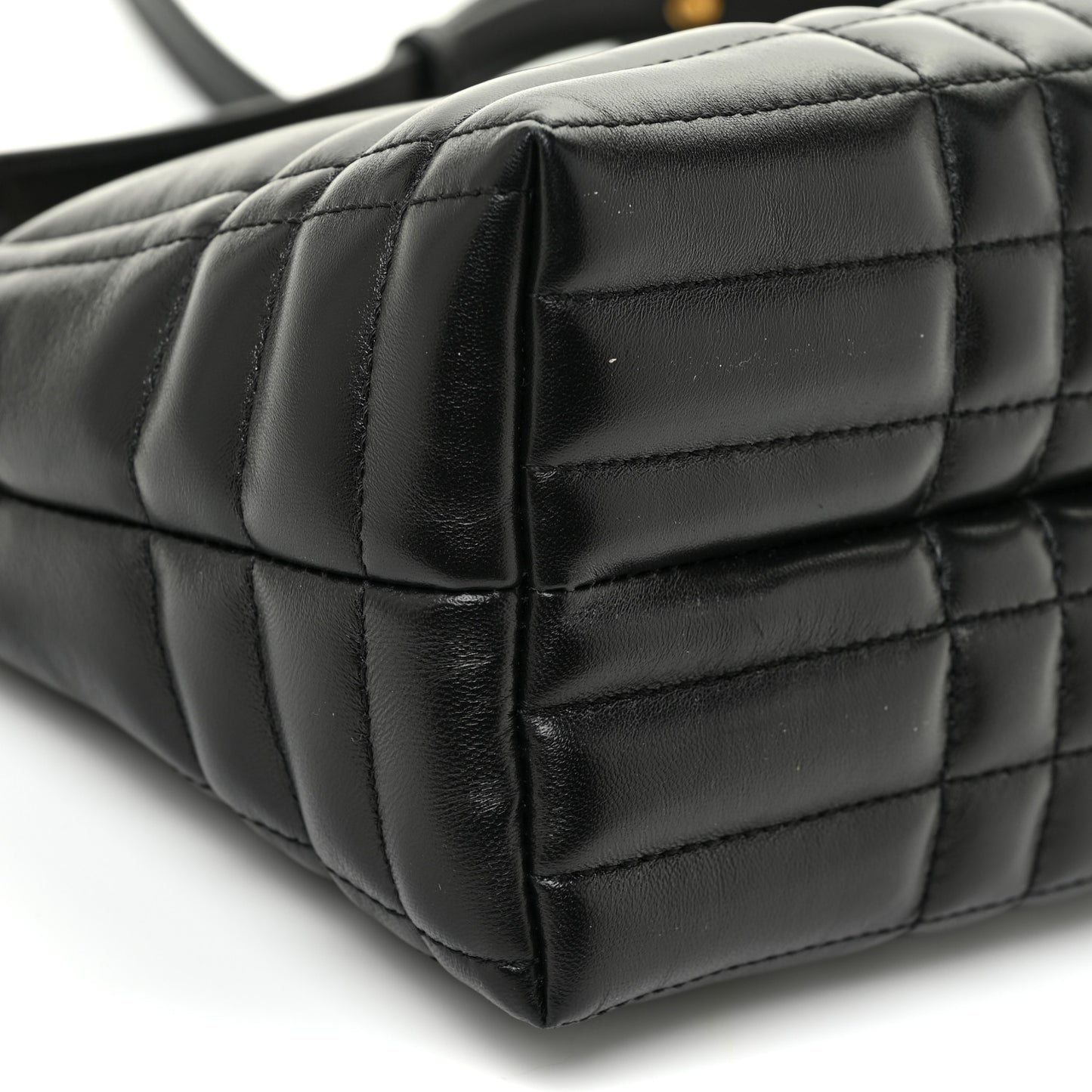 Calfskin Quilted Small Lola Zip Black
