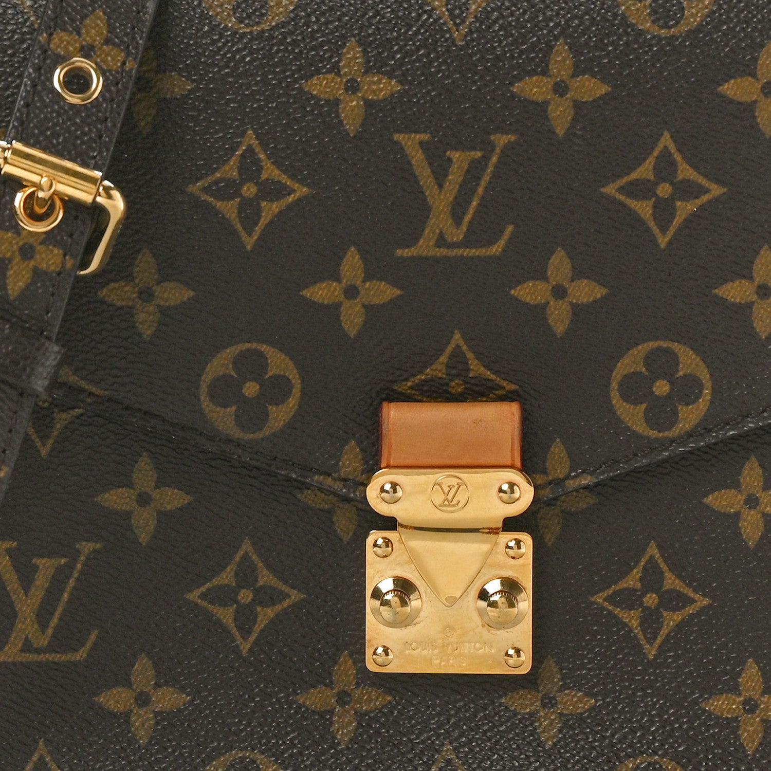 Louis Vuitton Monogram Pochette Metis 7 of 9