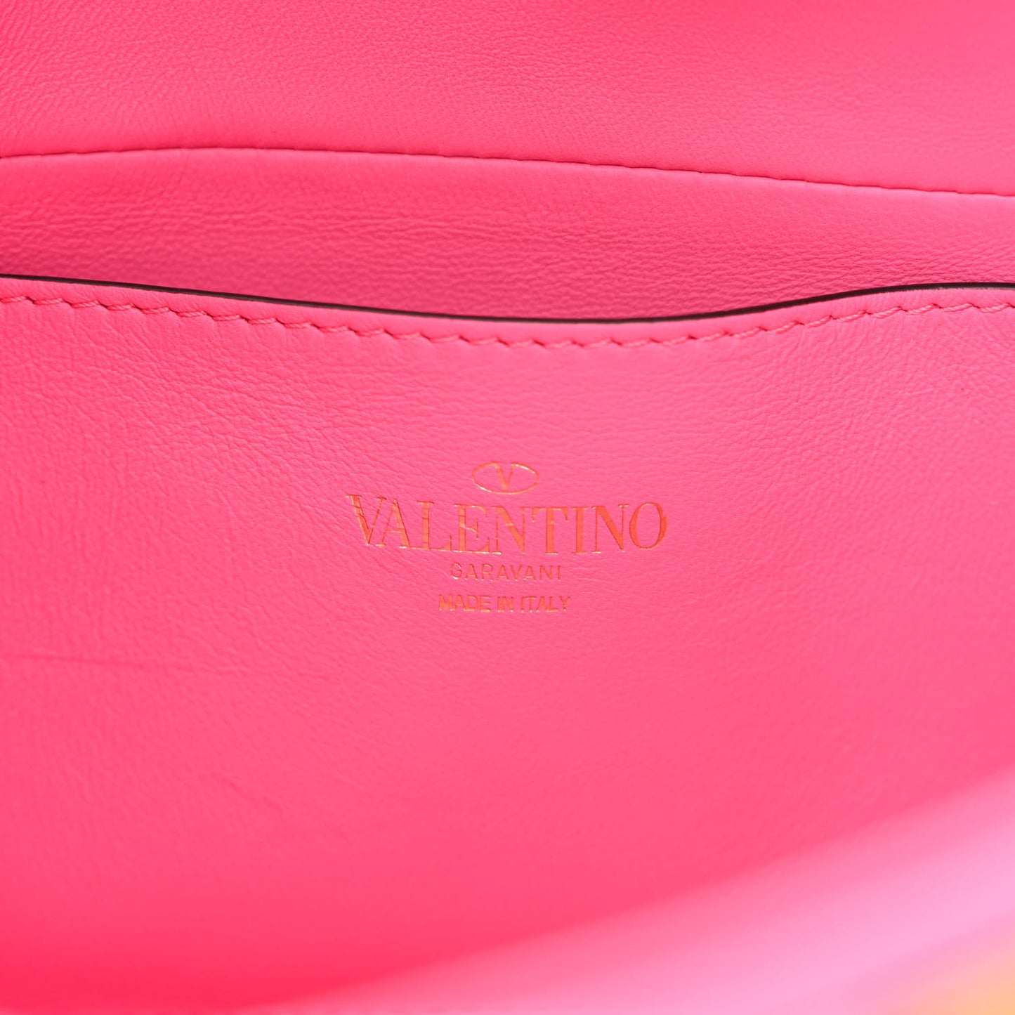 Nappa Stud Sign Hobo Feminine Pink