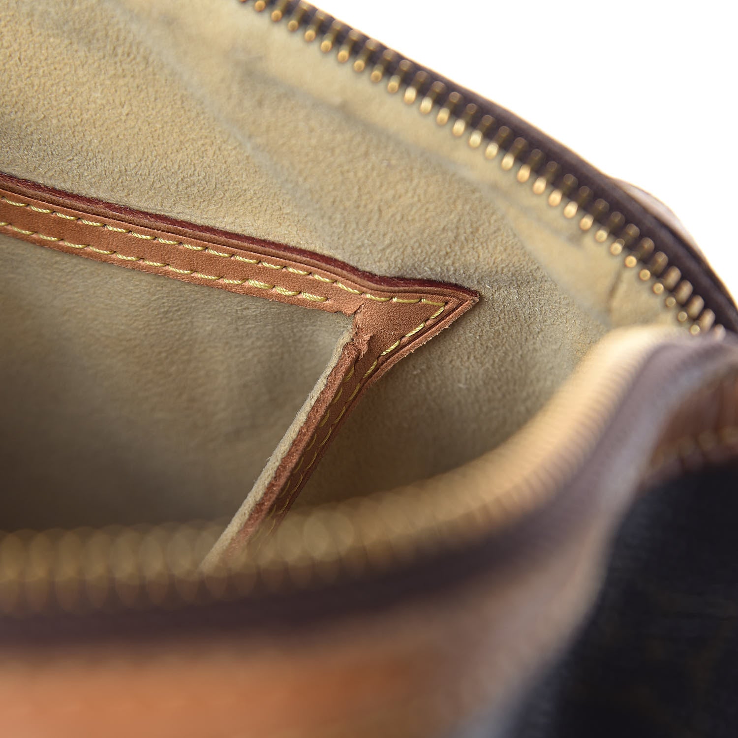 Louis Vuitton Monogram Retiro PM 9 of 18