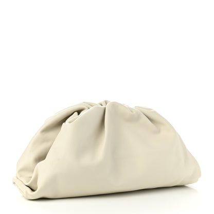 Bottega Veneta Smooth Butter Calf The Pouch Oversized Clutch Plaster 2 of 7