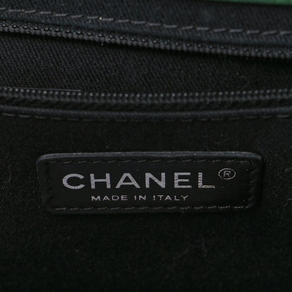 Chanel Washed Lambskin Quilted Maxi Take Away Flap Green 6 of 9