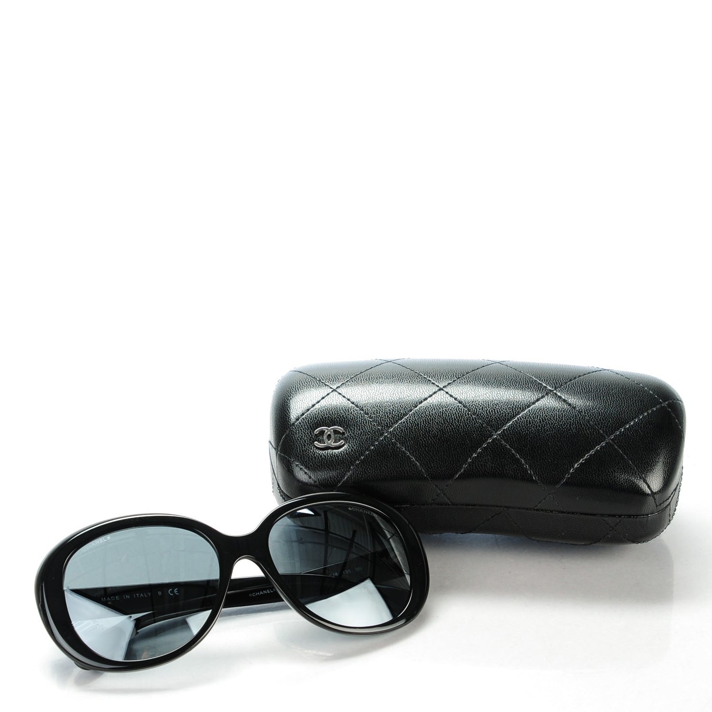 Signature Oval Sunglasses 5312 Black