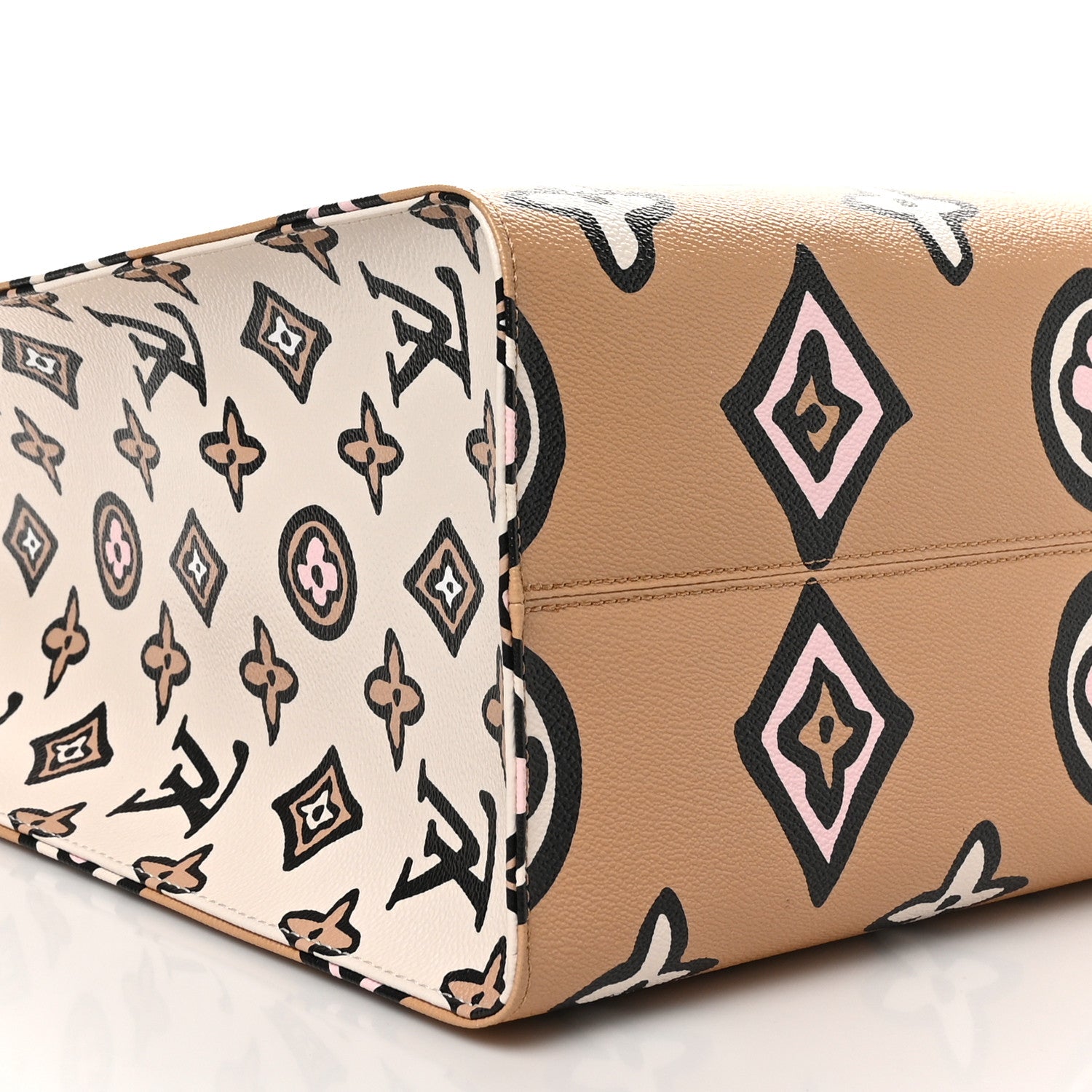 Louis Vuitton Monogram Giant Wild At Heart Onthego GM Arizona 8 of 9
