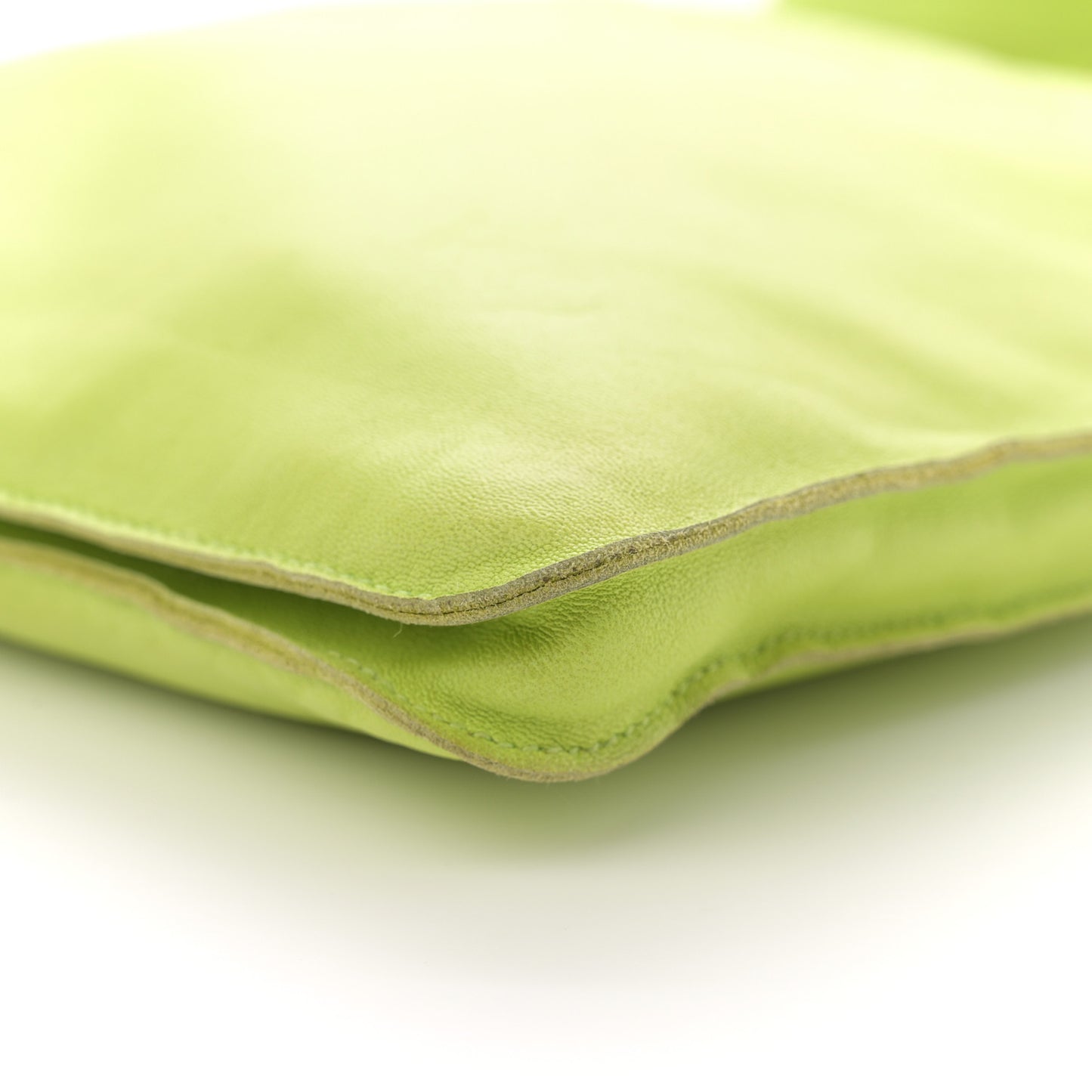 Lambskin Clou De Selle Pouch Kiwi
