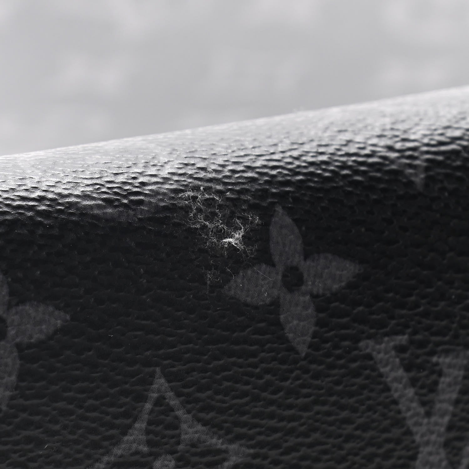 Louis Vuitton Monogram Eclipse District MM 11 of 11