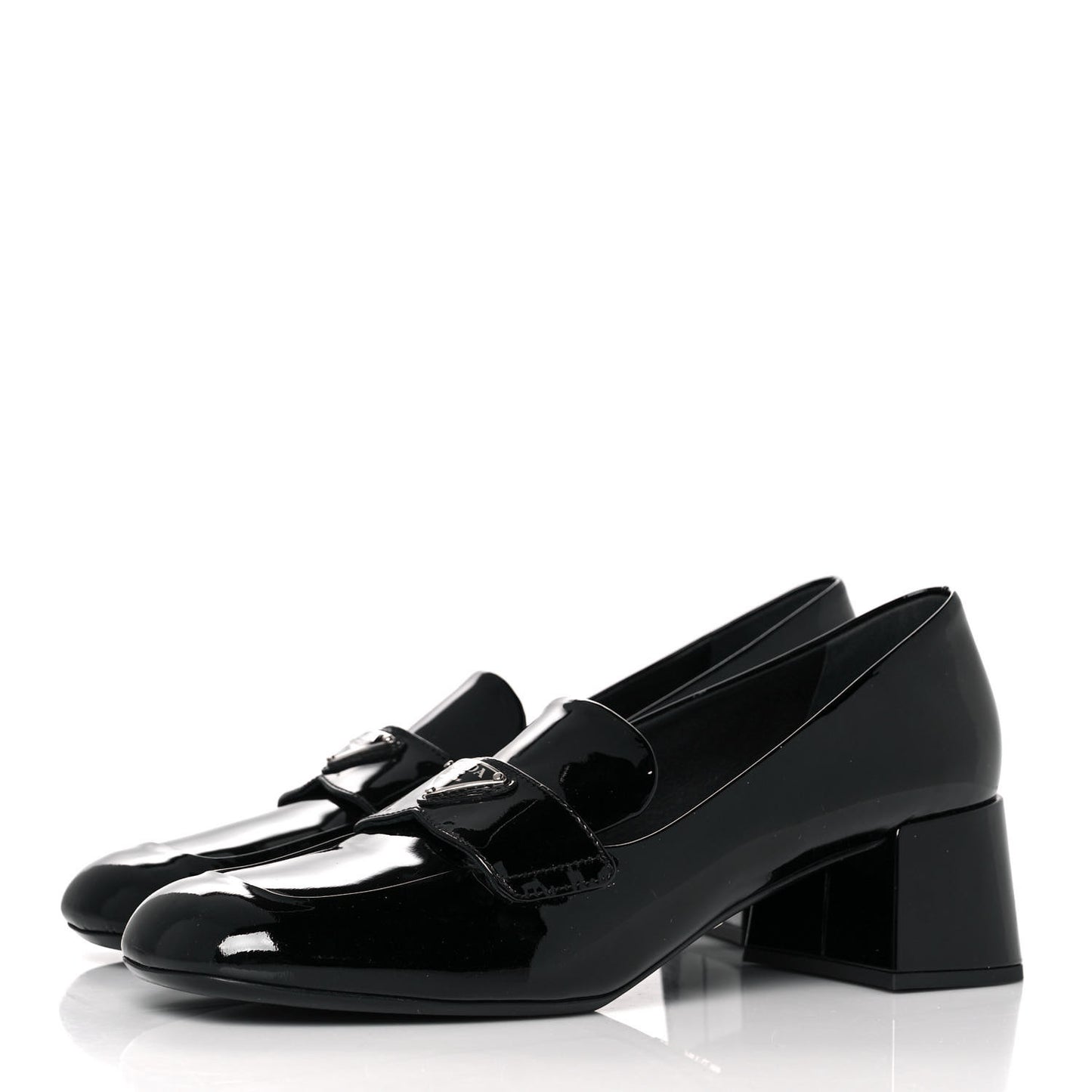Vernice Metal Triangle Logo Loafers 37 Black