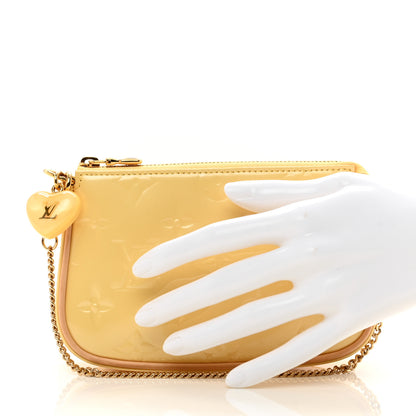 Louis Vuitton Metallic Vernis Valentine Mini Pochette Accessories Banana Fizz 2 of 7
