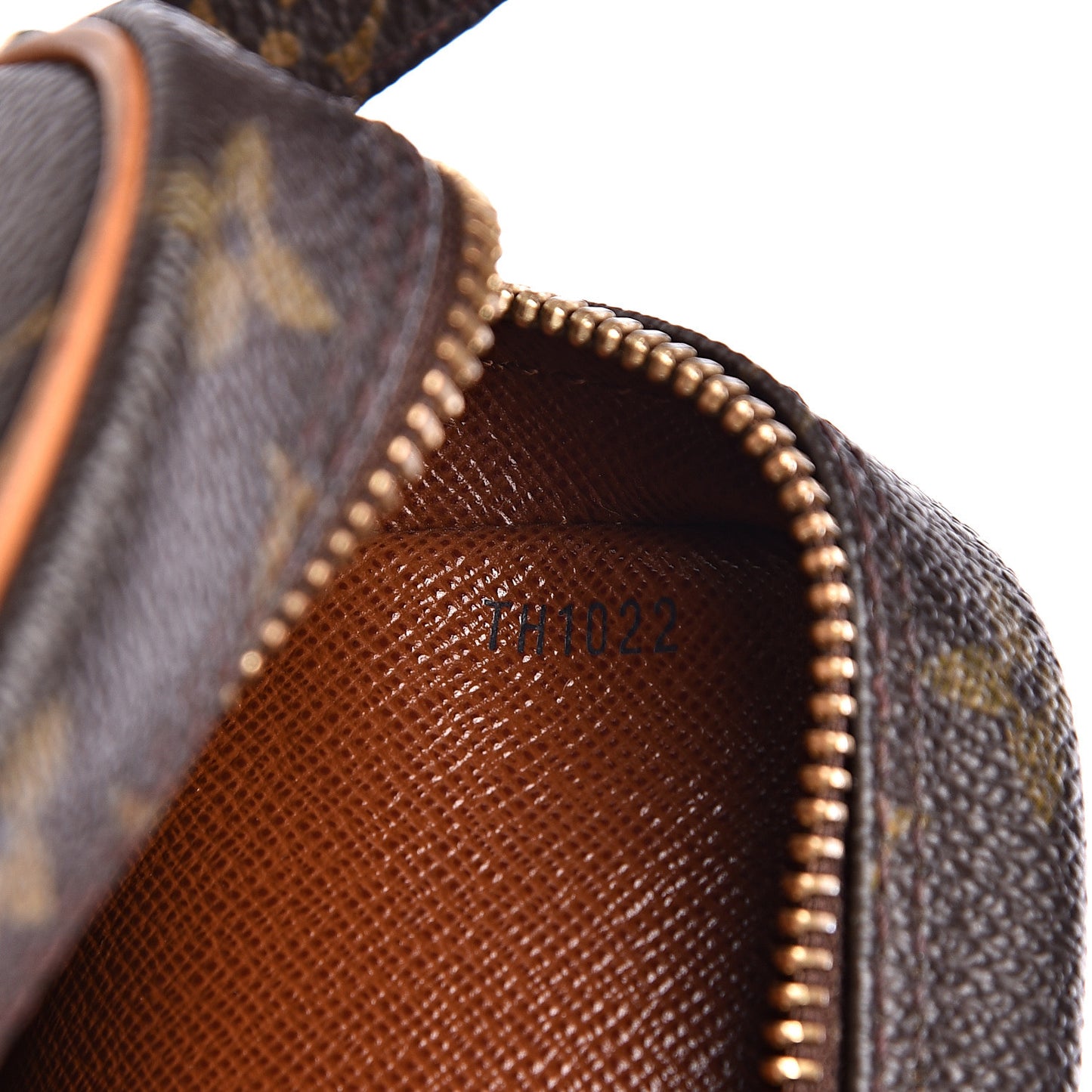 Monogram Amazone