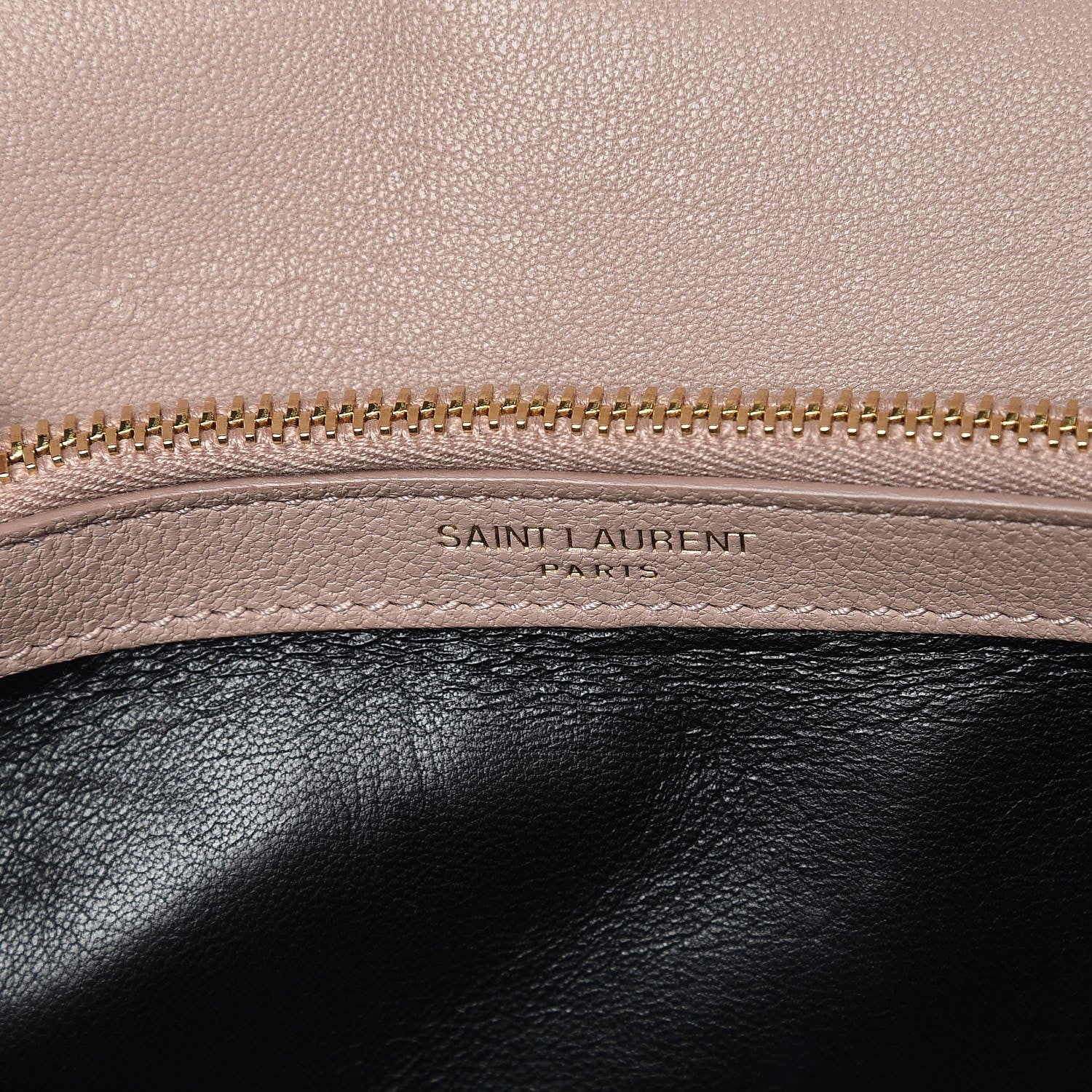 Saint Laurent Sheepskin Matelasse Chevron Monogram Medium College Bag Fard 7 of 10