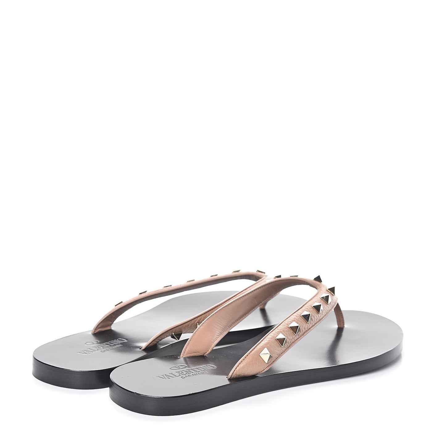 Grained Calfskin Rockstud Flat Thong Sandals 39 Soft Noisette