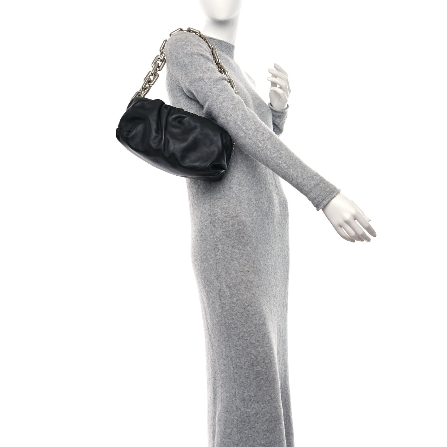 Calfskin The Pouch Chain Black