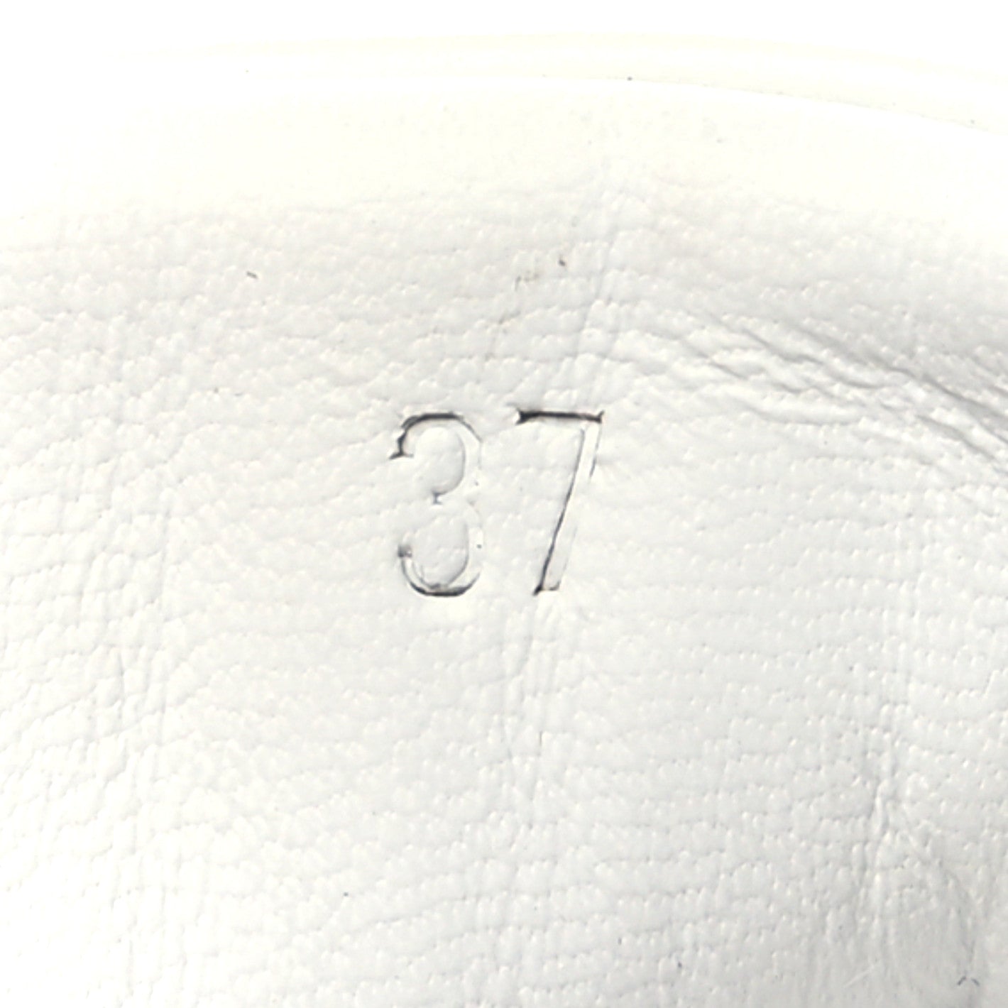 Calfskin Womens Happy Sneakers 37 White