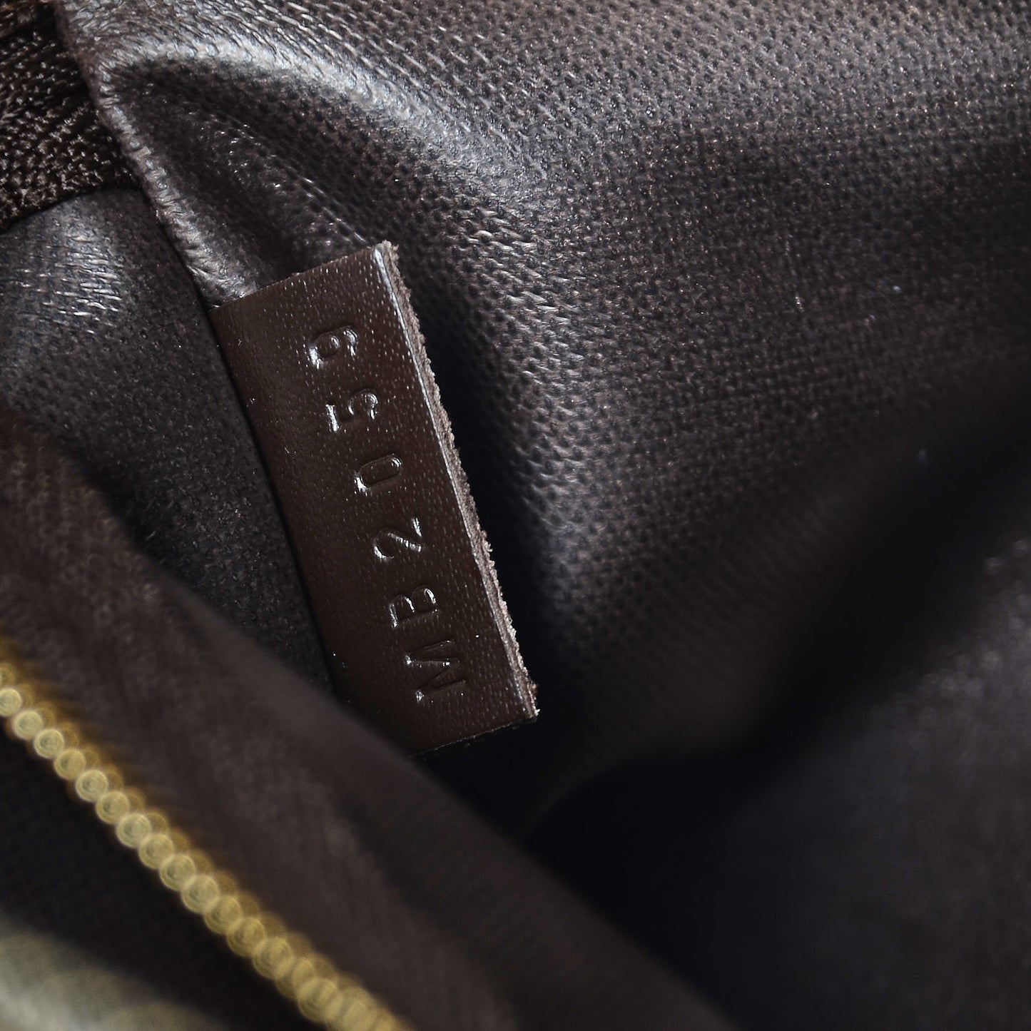Damier Ebene Toiletry Bag 25
