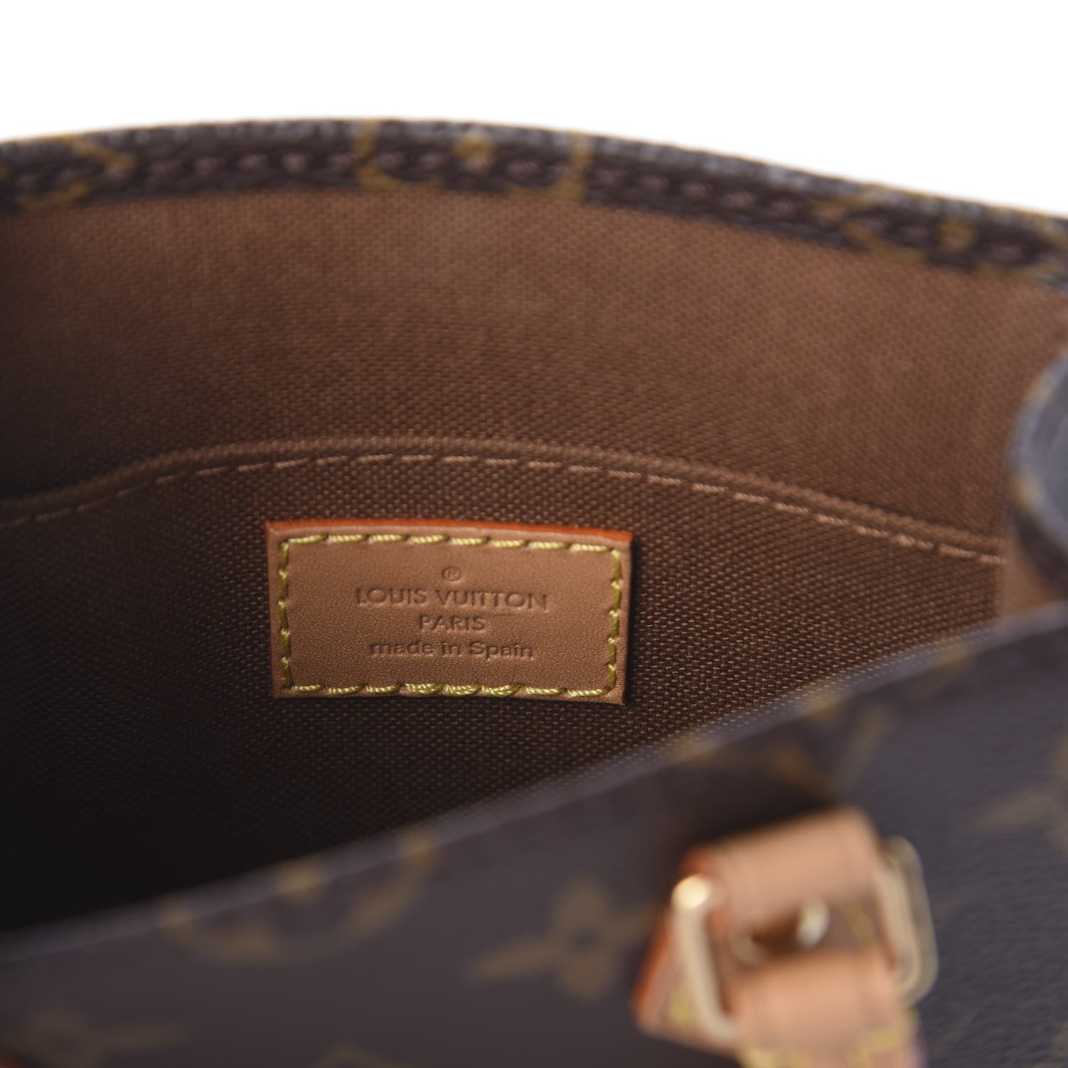 Louis Vuitton Monogram Petit Sac Plat 5 of 7