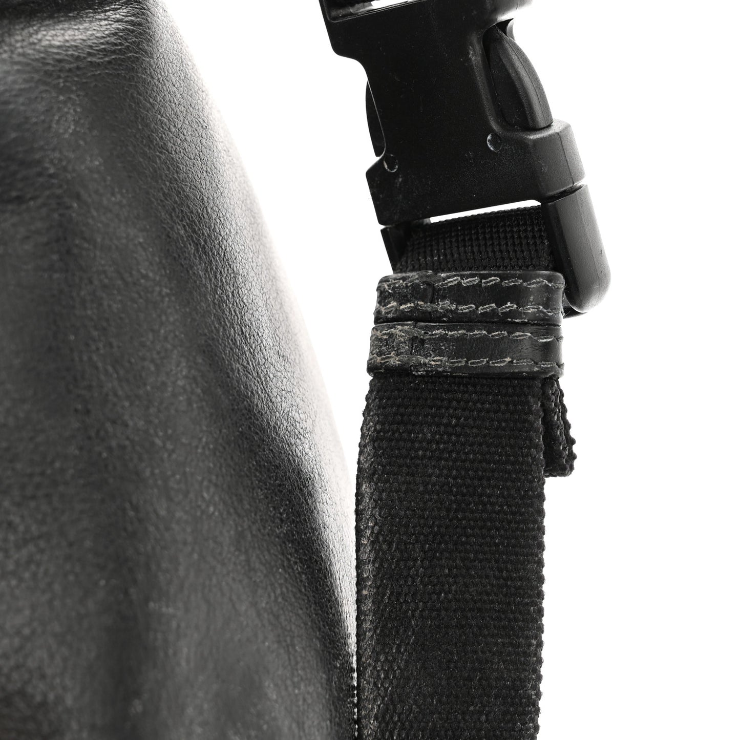 Smooth Calfskin Logo Large Everyday Beltpack Black White